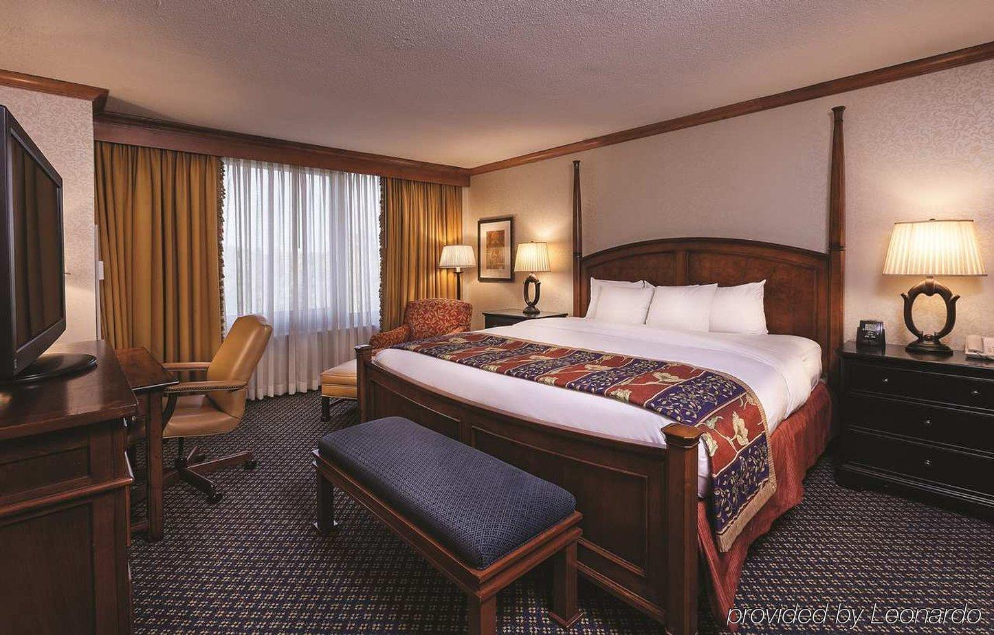 Hotel Doubletree By Hilton Chicago - Oak Brook Pokoj fotografie